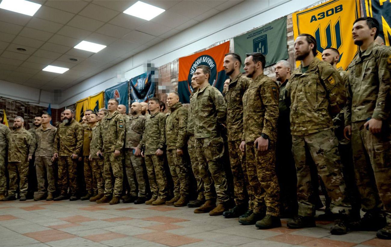 Олександр Сирський відзначив військових за заслуги на Сході