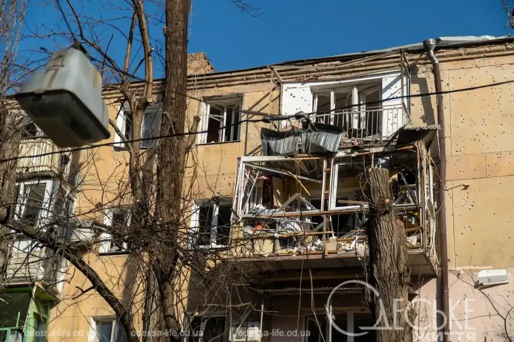 Як одеситам отримати допомогу на ремонт після обстрілів