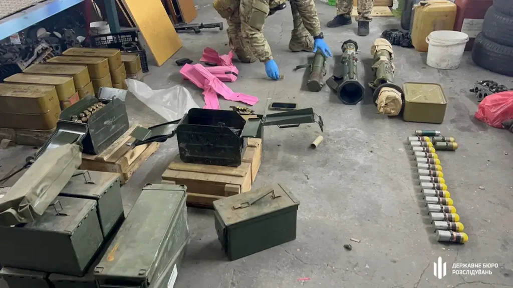 В Одесі затримали військових за незаконний обіг зброї з фронту