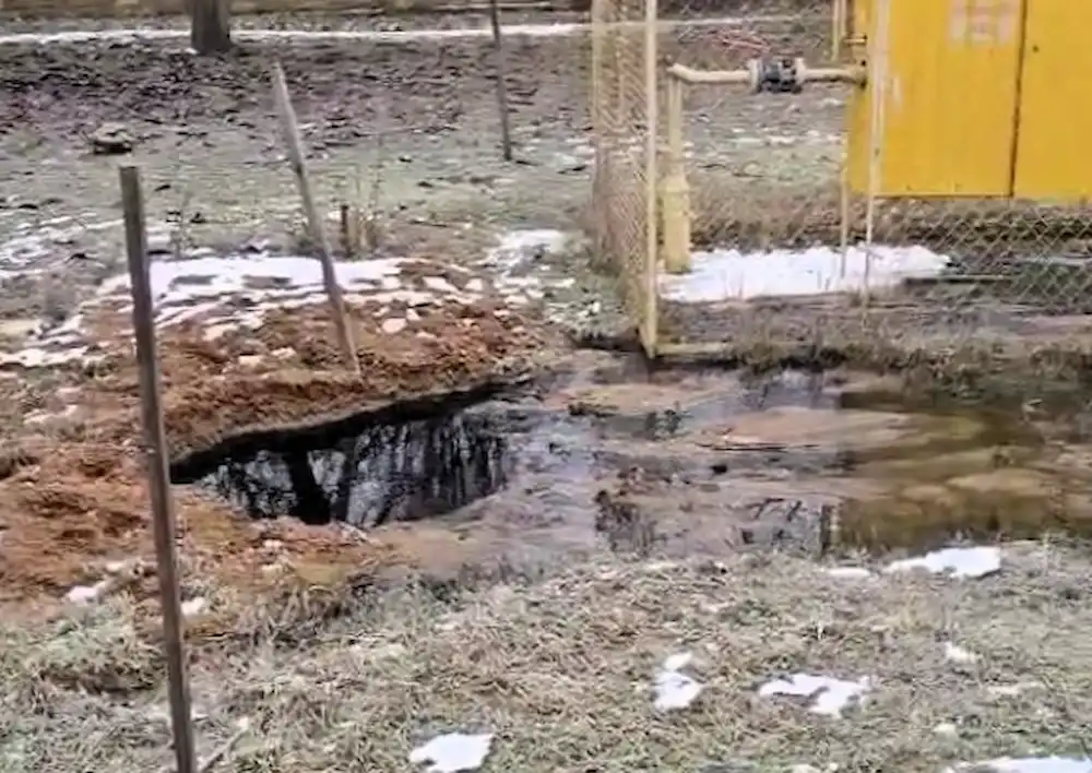 Аварія каналізації під Одесою: хто відповідатиме за наслідки?