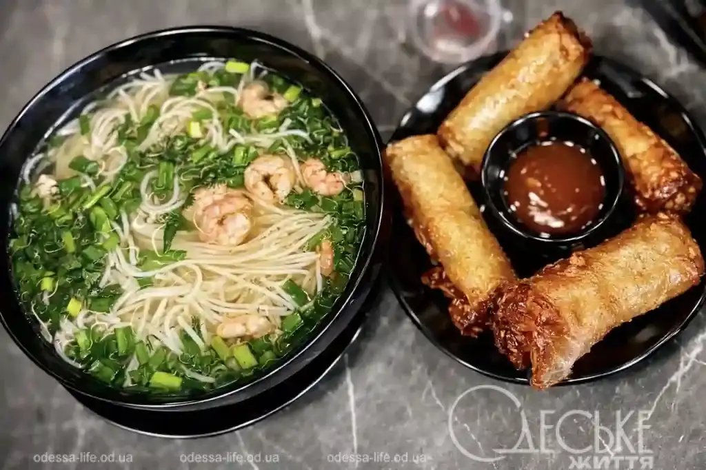 Нове в’єтнамське кафе на Черемушках: меню, ціни та враження