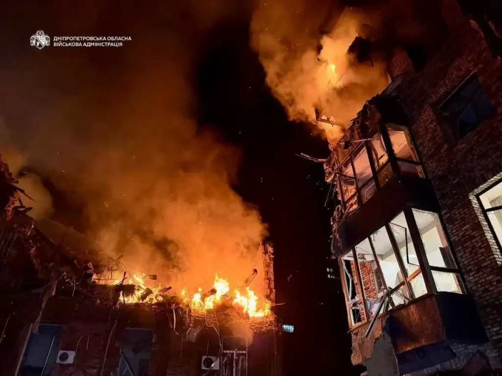 Масштабні атаки на українські міста: Одесу також уразили