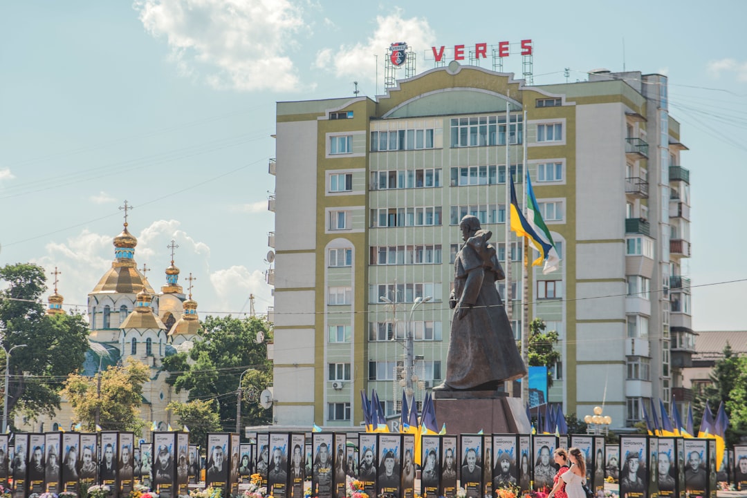 В Одесі висадили 130 декоративних японських верб у парку Перемоги