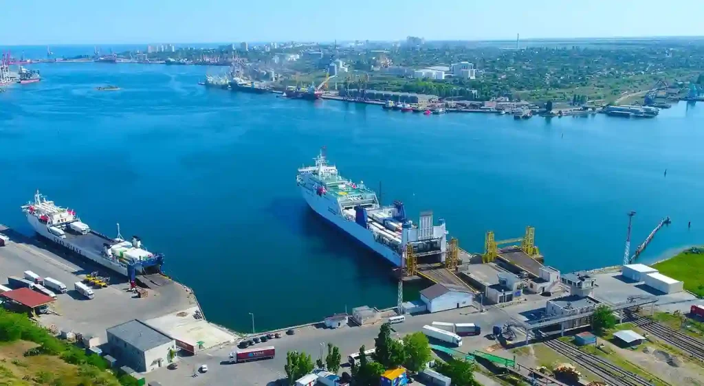 Одеський порт підписав угоду з найбільшим портом Європи