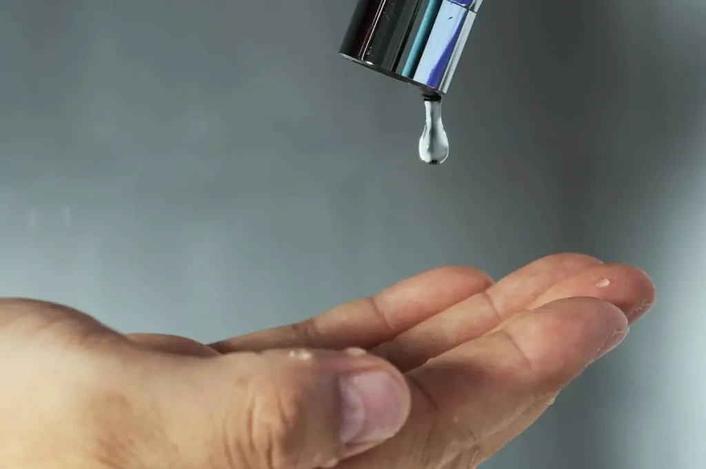 Тимчасове відключення води в селах Одеського району 14 квітня